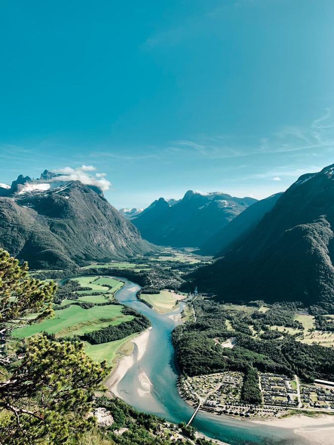 Andalsnes Hytteutleie Buitenkant foto